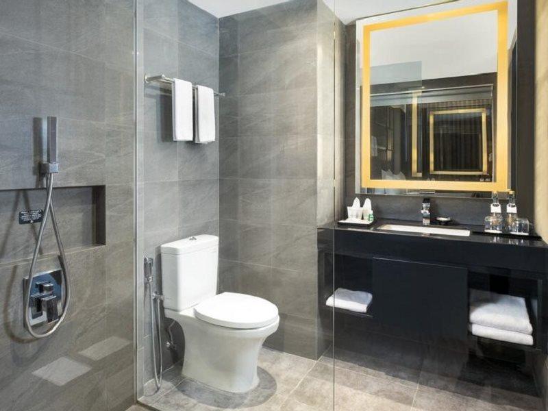 Grand Swiss-Belhotel Darmo Surabaya Exterior photo
