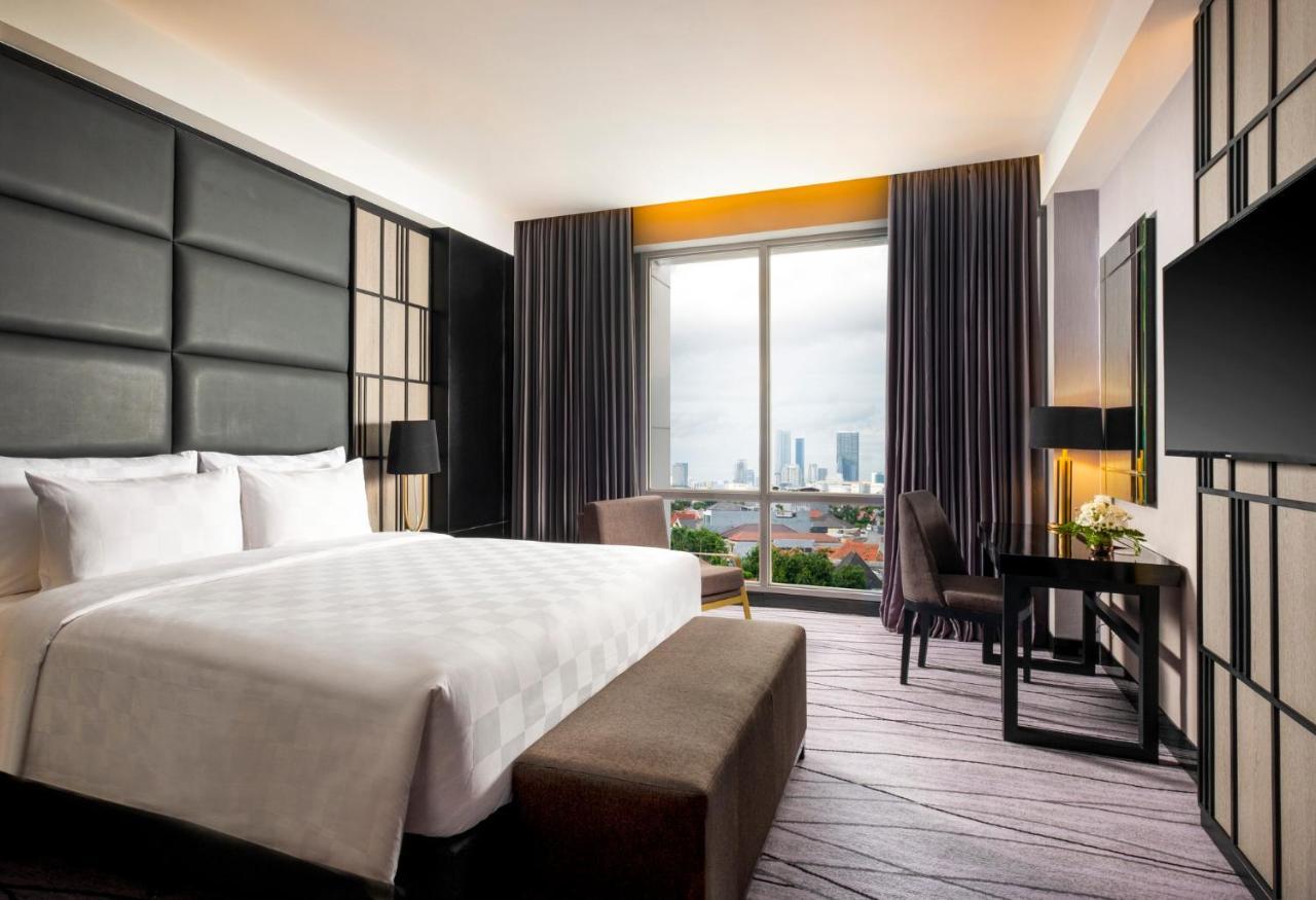 Grand Swiss-Belhotel Darmo Surabaya Exterior photo